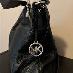 Gorgeous Michael Kors convertible shoulder bag!